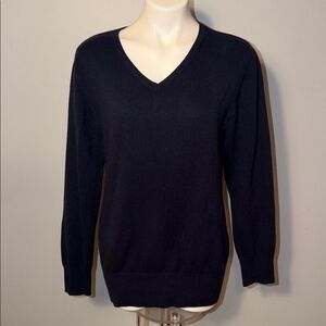 Neiman Marcus NWT Men's Cashmere V-Neck Sweater. X-large. Navy blue.